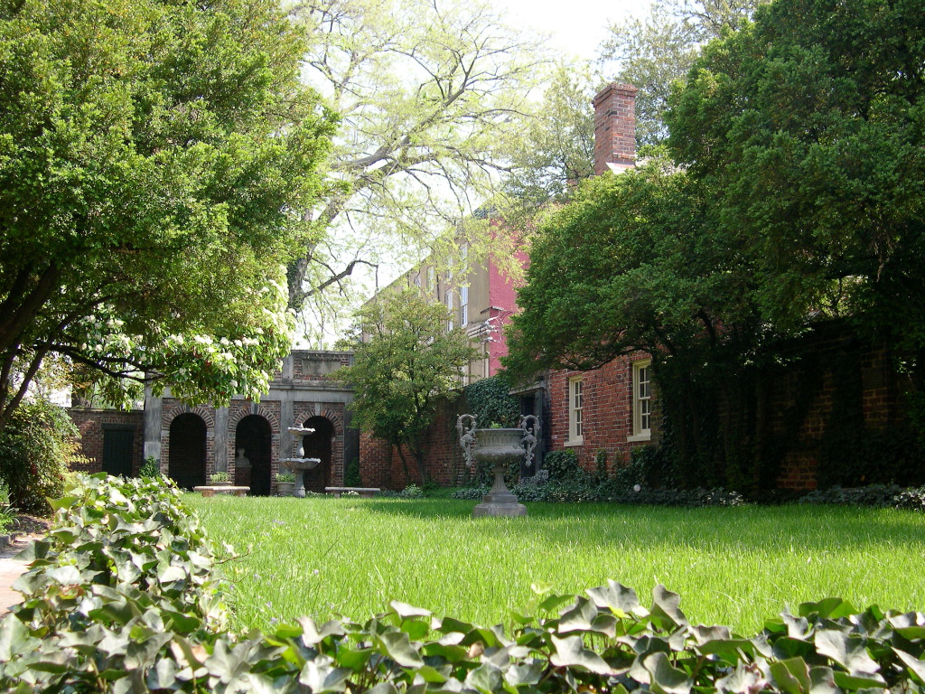 Richmond - Poe Museum - Gardens 5