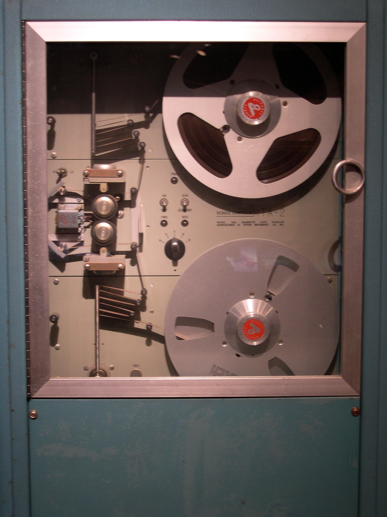 Washington D.C. - Museum of American History - Old Computer 3