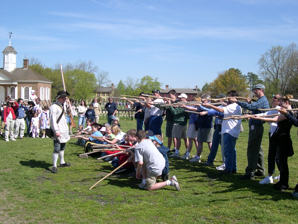 Williamsburg - Learning to Use a Musket