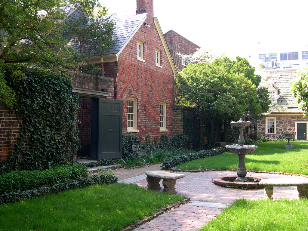 Richmond - Poe Museum - Gardens 3