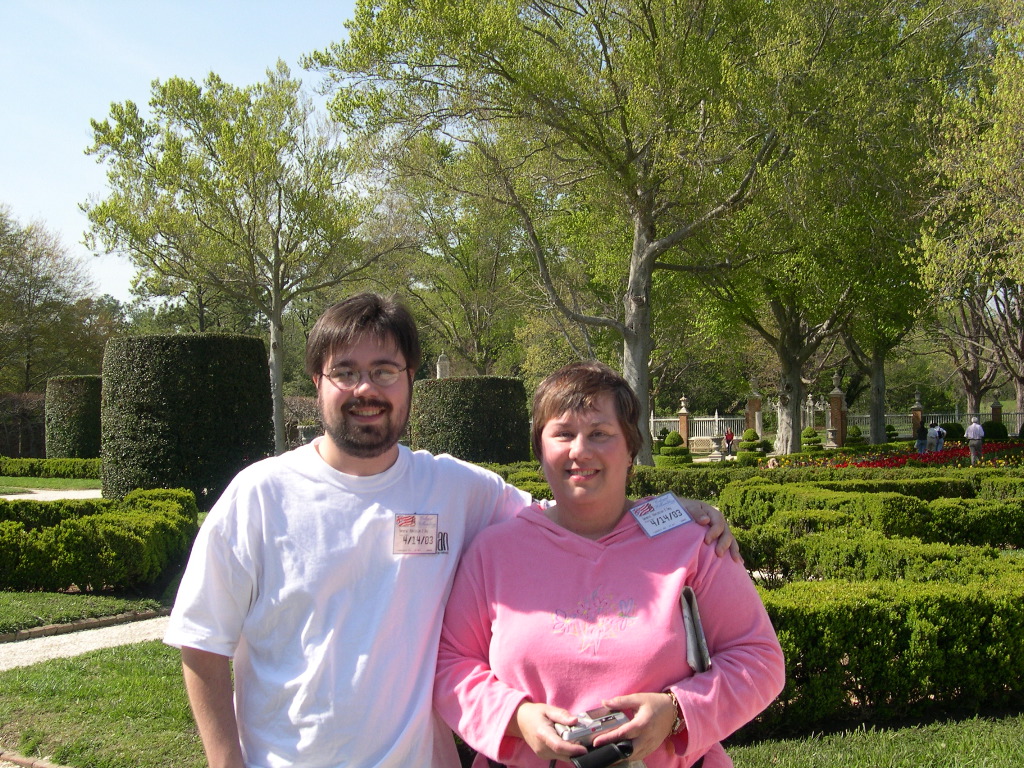 Williamsburg - Me and Mom in the Gardens Behind the Governor's Palace